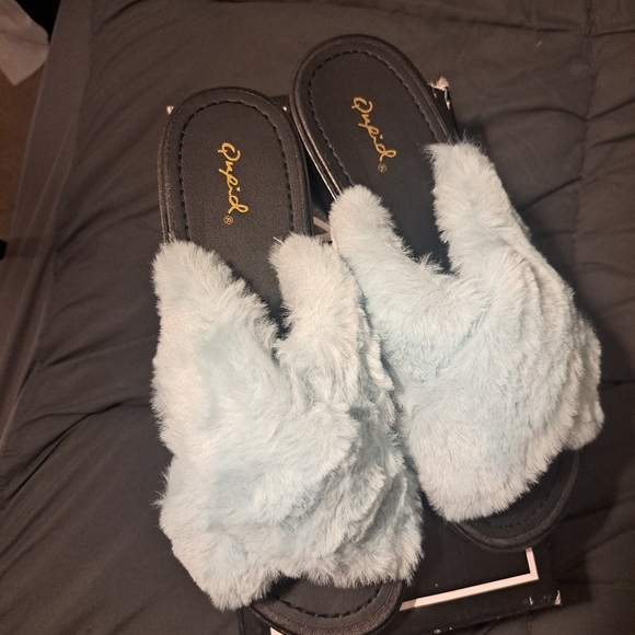 Womens Furry Platform Sandals - Picture 4 of 5